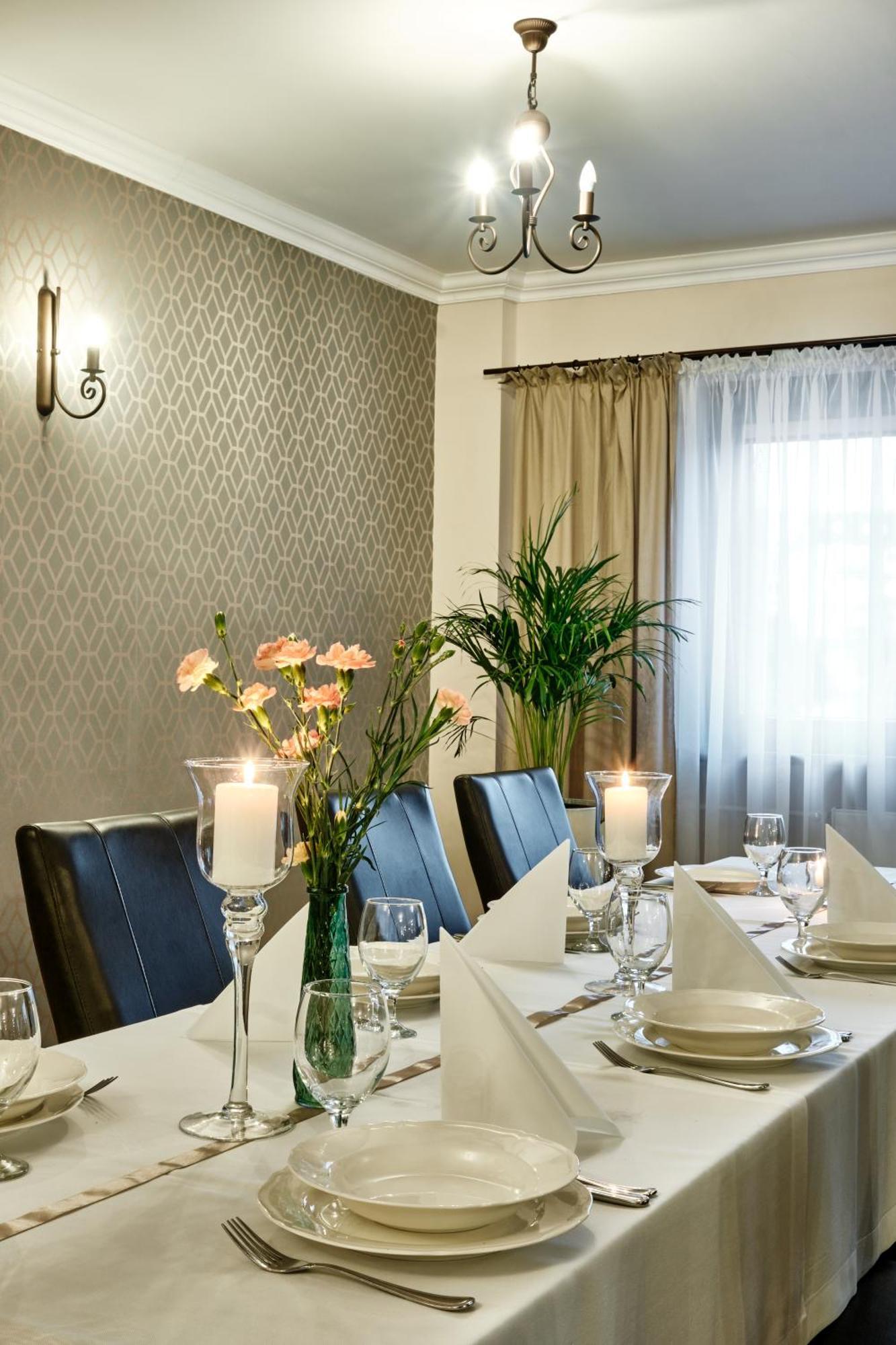 Restauracja Perla 호텔 Oborniki Śląskie 외부 사진